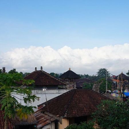 Legong Guesthouse Ubud  Exterior photo